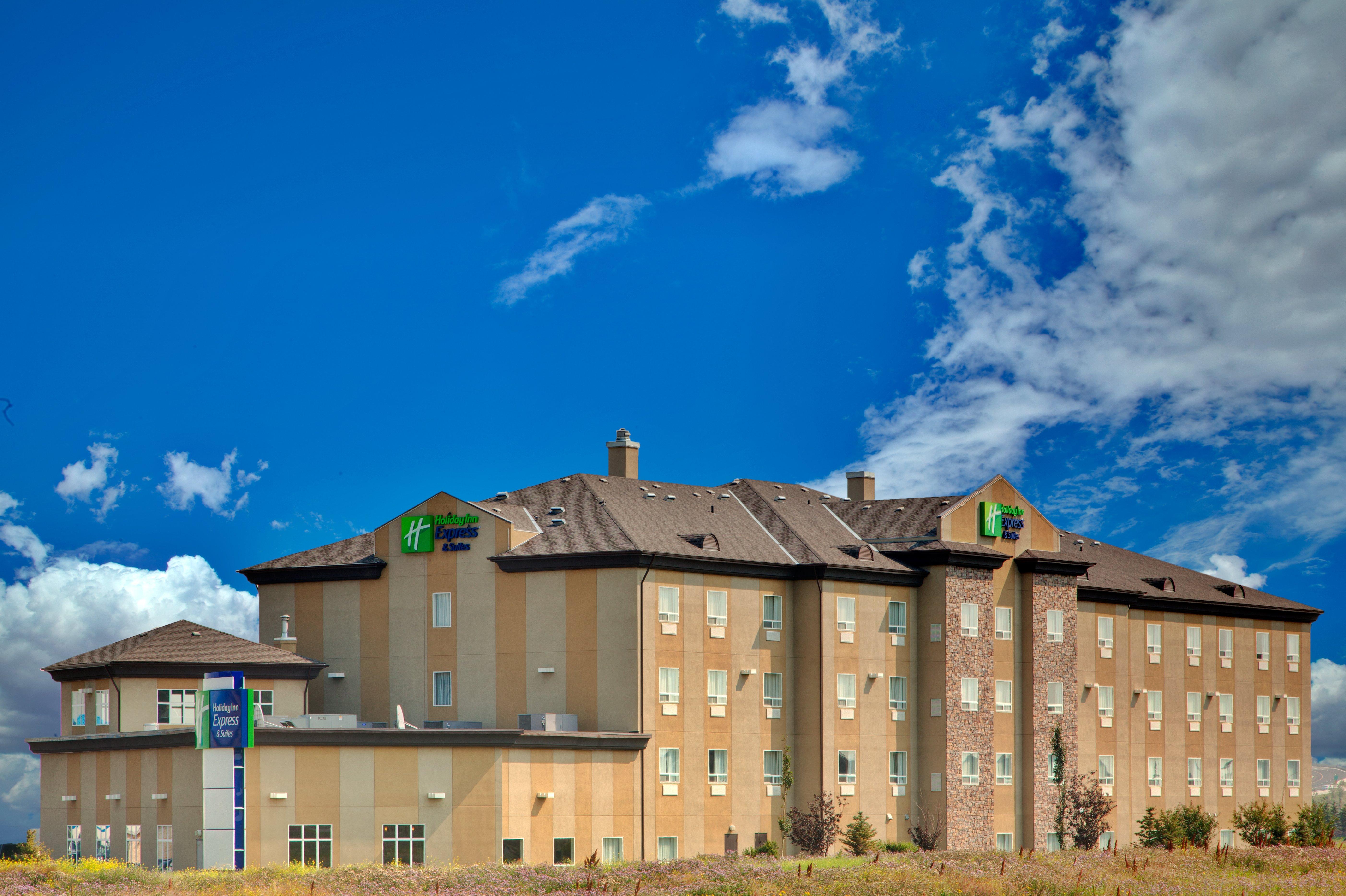 Holiday Inn Express Airport Calgary By Ihg Zewnętrze zdjęcie