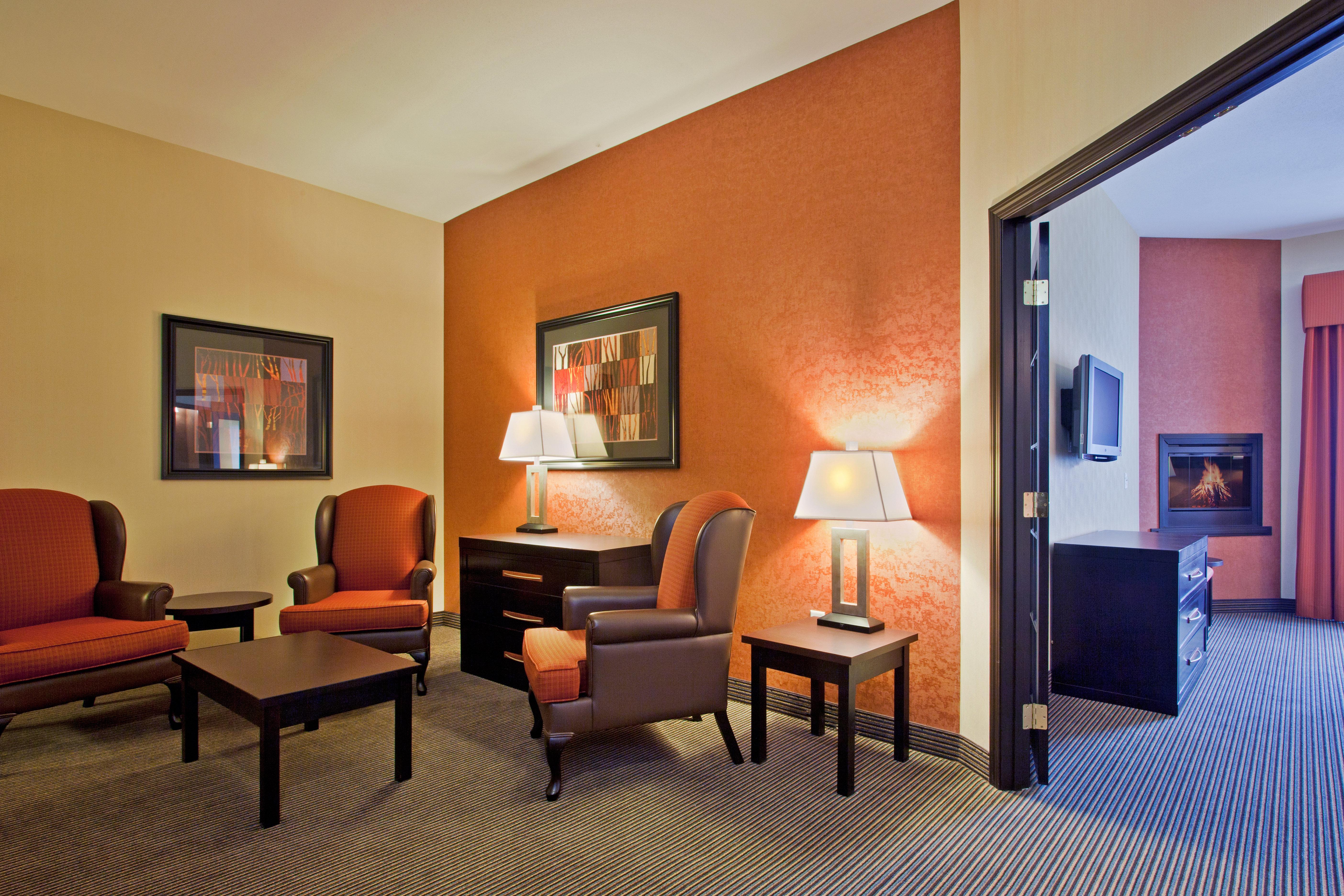 Holiday Inn Express Airport Calgary By Ihg Zewnętrze zdjęcie